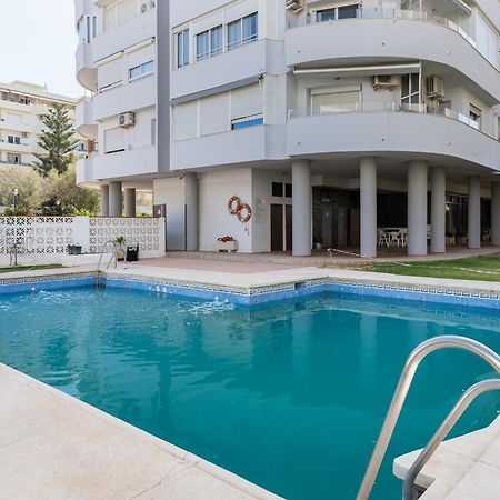 Blonzu Dominicana Fuengirola Buitenkant foto